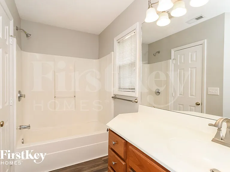 4810 Manteo Ln — Photo 9