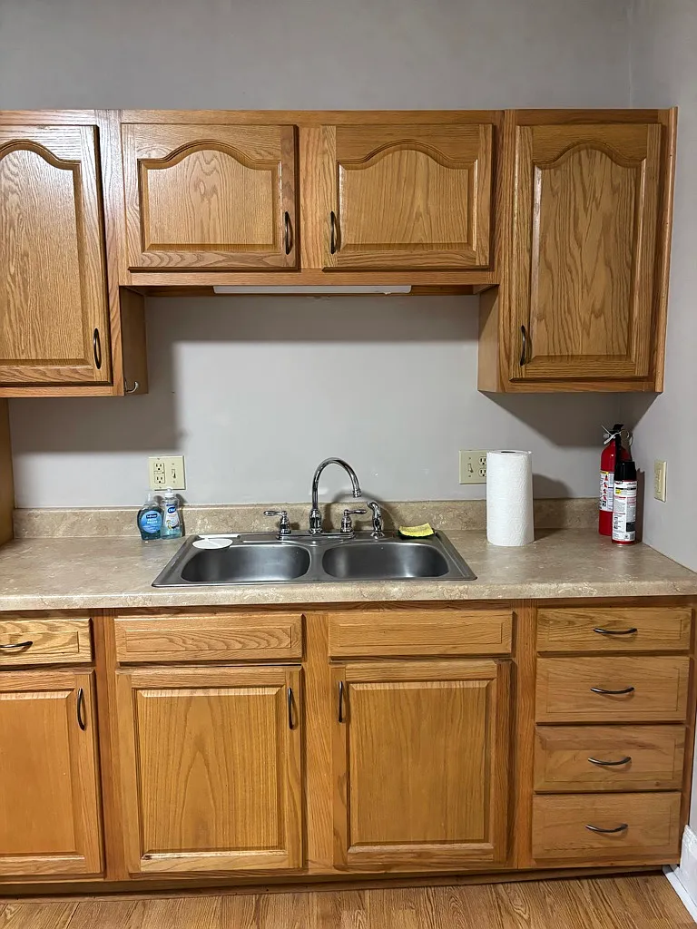 1 bed, 800 sqft, $900 — Photo 2