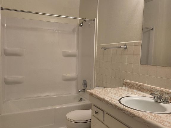 5th image of 4204 Florida Dr