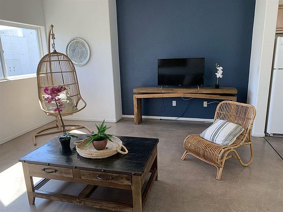 4th image of 1805 Columbia St #306