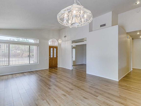 4th image of 11173 N Eagle Crest Dr