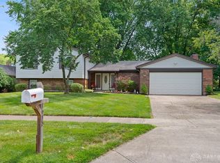 1615 Cambridge Dr, Middletown, OH 45042