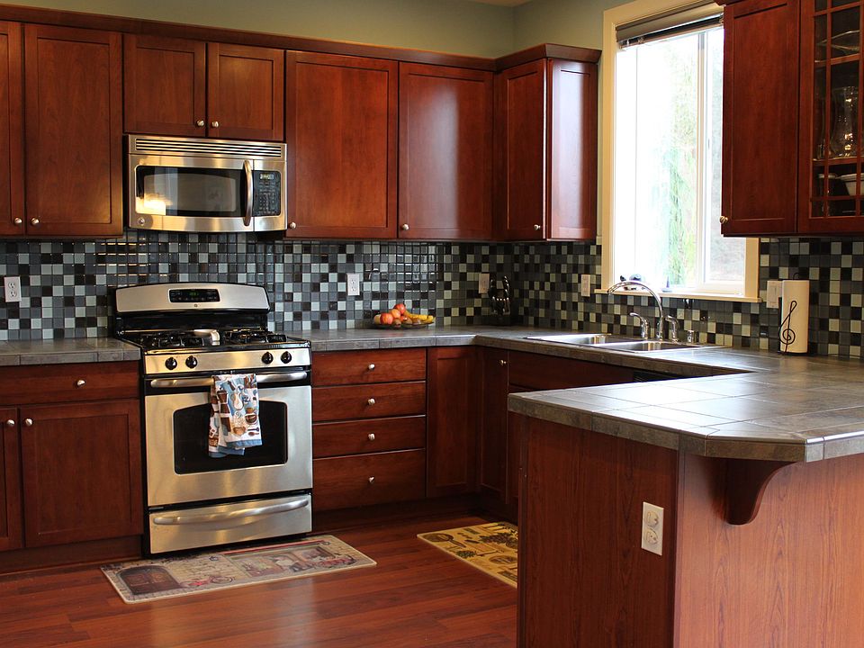 2nd image of 1747 Meriwether Ln