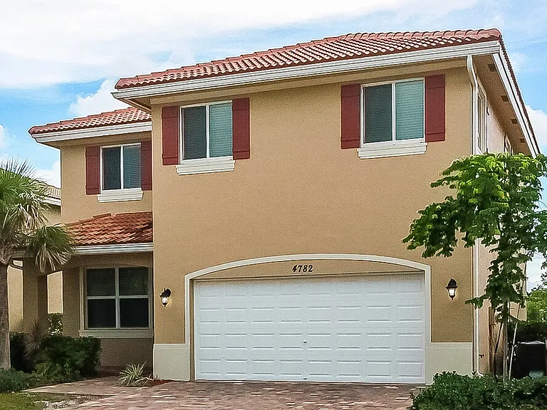 4782 Foxtail Palm Ct — Photo 2