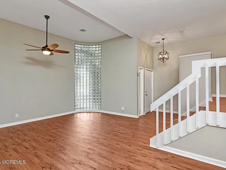 44 Marion St #9 — Photo 7