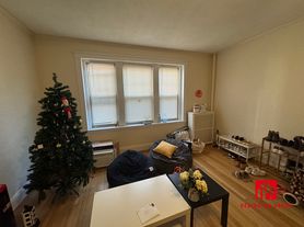 14 Alton Pl