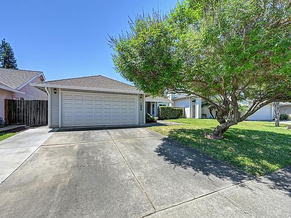 4th image of 1028 Fallon Woods Way
