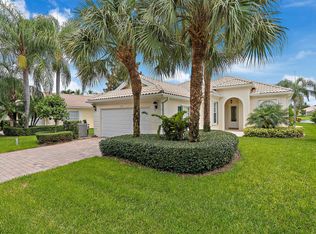 811 Niemen Dr, Palm Beach Gardens, FL 33410