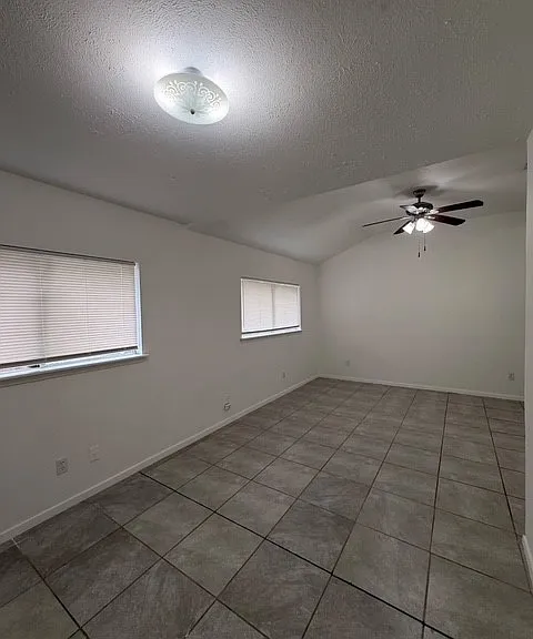 3119 Trembling Creek Cir — Photo 11
