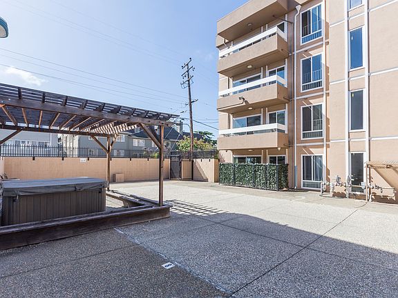 3rd image of 257 Vernon St APT 422