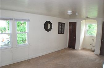 4th image of 111 Smyrna Ave
