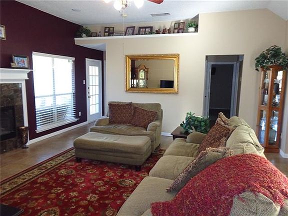 4th image of 6506 Buckeye Dr