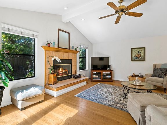 5th image of 2115 Park Ave