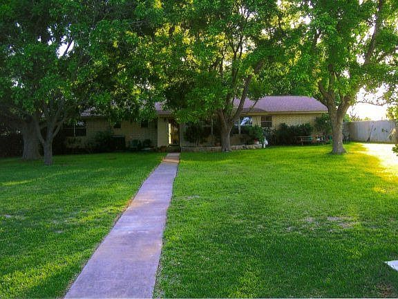 2nd image of 624 Bob Moritz Dr