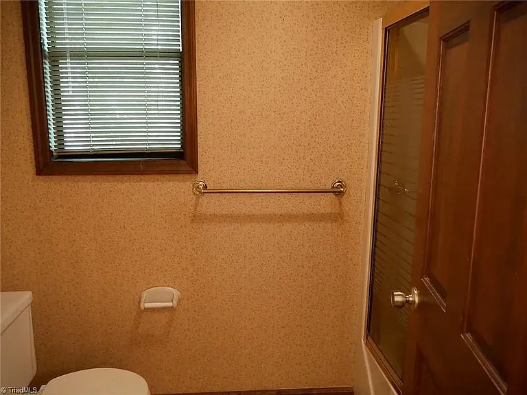 704 Aspen Trl — Photo 16