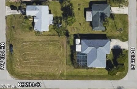 2nd image of 2001 NE 14TH AVE