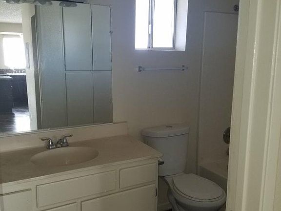 3rd image of 3934 N Lugo Ave APT 5