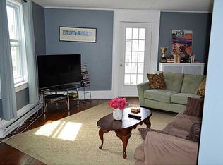 121 Bellevue Ave, Newport, RI 02840