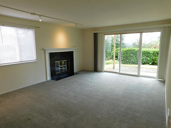 3rd image of 4918 110th Avenue Ct E APT 1