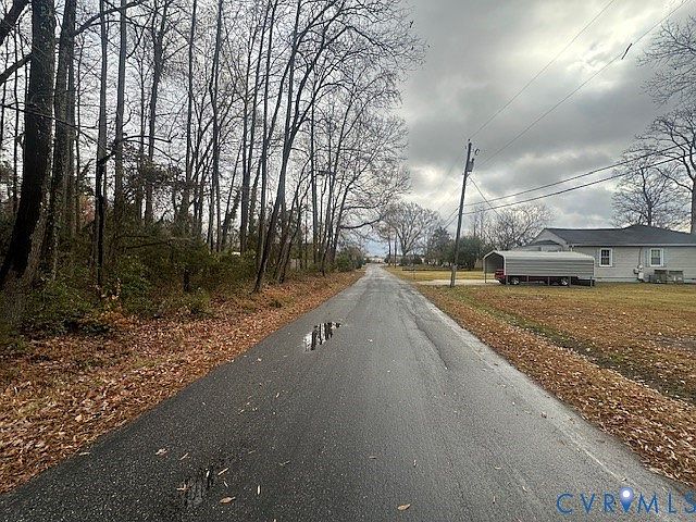 2nd image of 3430 Bluffside Dr