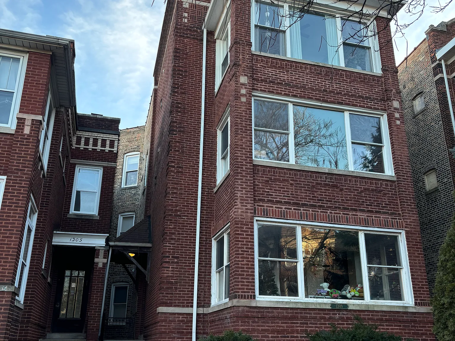2 bed, $2,950 — Photo 1