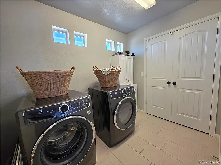 8269 Cypress Wood Dr — Photo 14