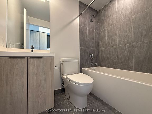 4th image of 5858 Yonge St #3211