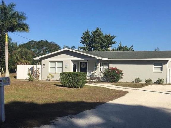 2nd image of 4972 Royal Palm Dr