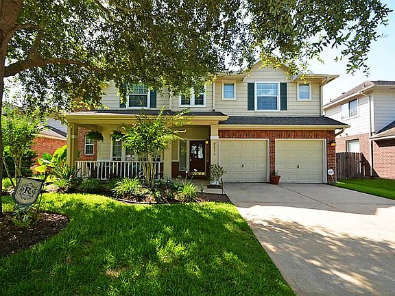 4th image of 2815 Five Oaks Dr
