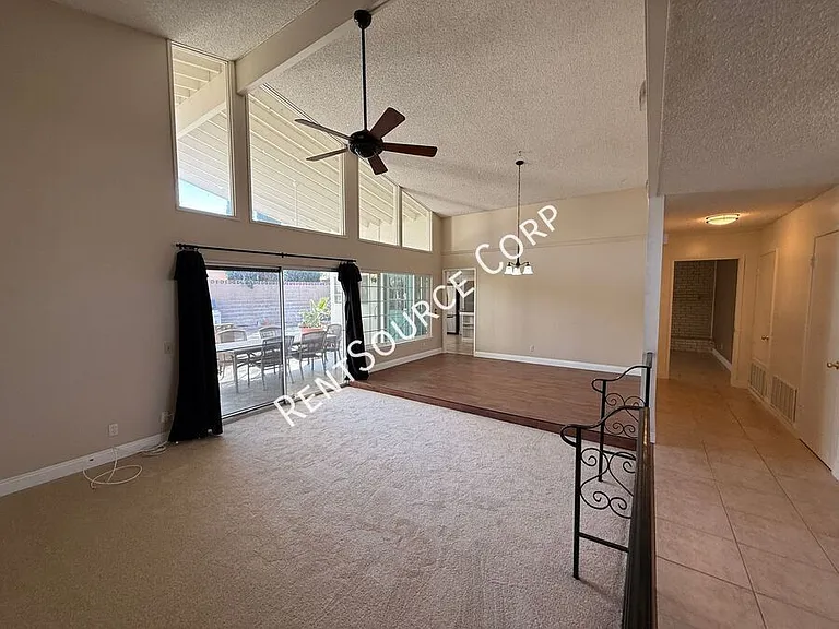 2522 Marcella St — Photo 6