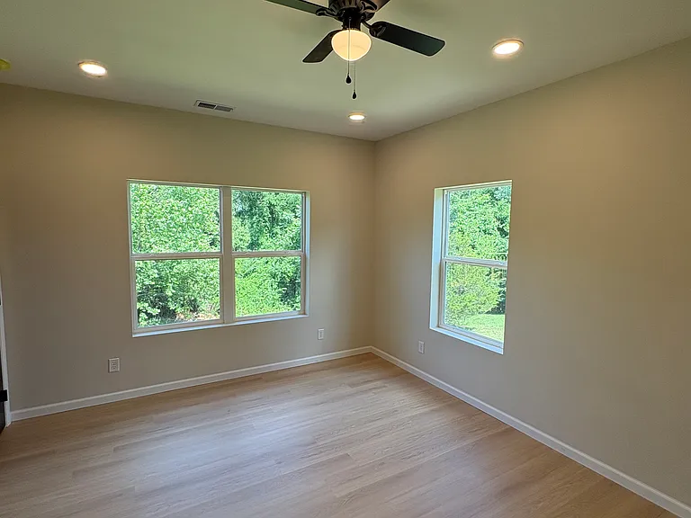 2632 Hydraulic Rd — Photo 26