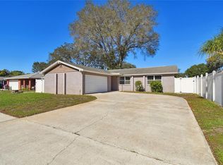 11943 106th Ave, Seminole, FL 33778