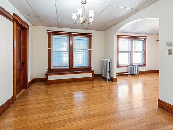 4th image of 64 West St