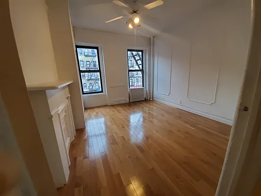 Rented by Manhattan Best Realty, Inc. | media 15