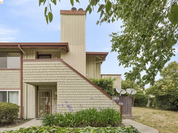 981 Cheryl Ann Cir APT 40, Hayward, CA 94544