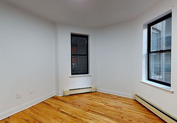3rd image of 519 W 151st St #4A