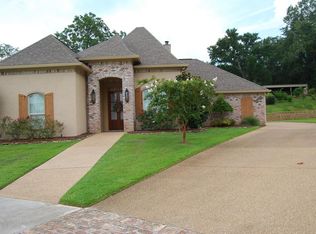 35 Ashburn Woods Ave, Natchez, MS 39120