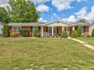 761 Lamplight Ln, Hazelwood, MO 63042