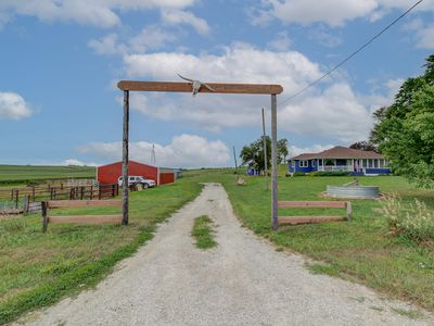 45787 Pioneer Trl, Henderson, IA, 51541