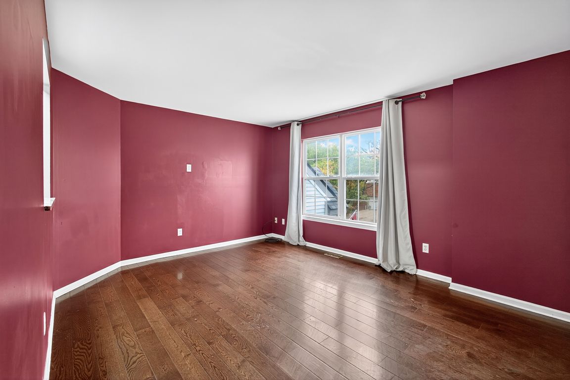 next background image