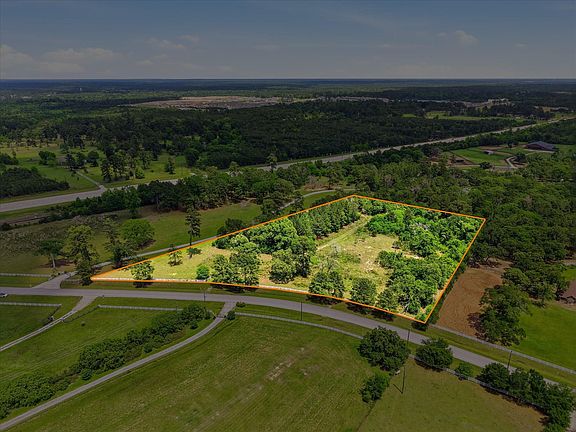 3rd image of 430 Ruel Rd