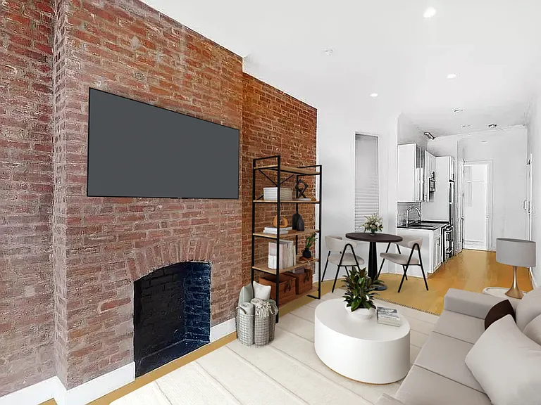234 E 33rd St #1B — Photo 1