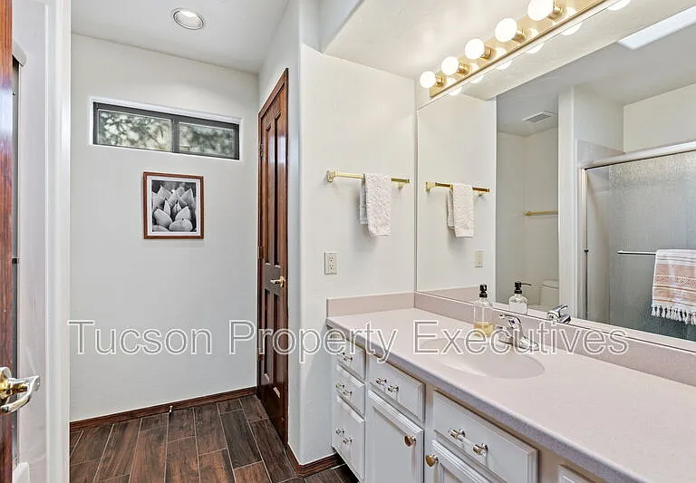 3901 N Vista De La Cima — Photo 32
