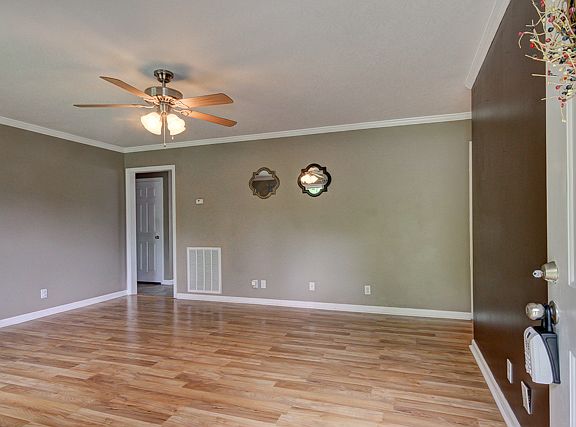 5th image of 2762 Nelsons Way