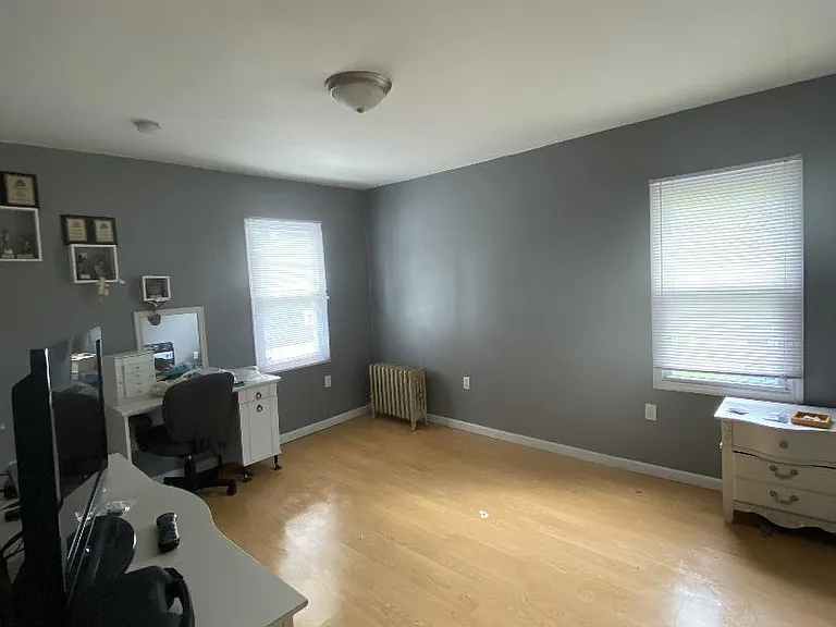 2025 Price St — Photo 3