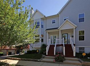 5760 Westminster Pl, Saint Louis, MO 63112
