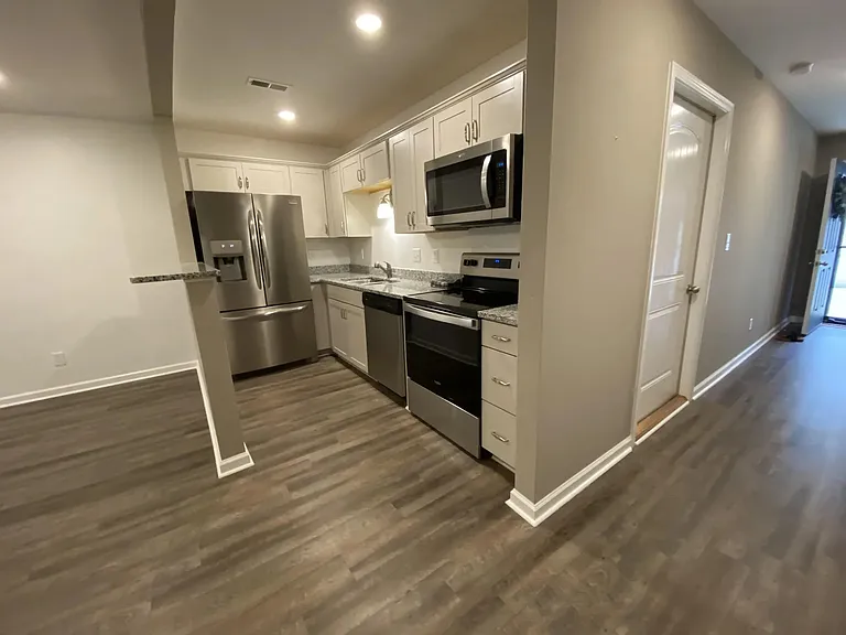 135 Country Ln — Photo 8