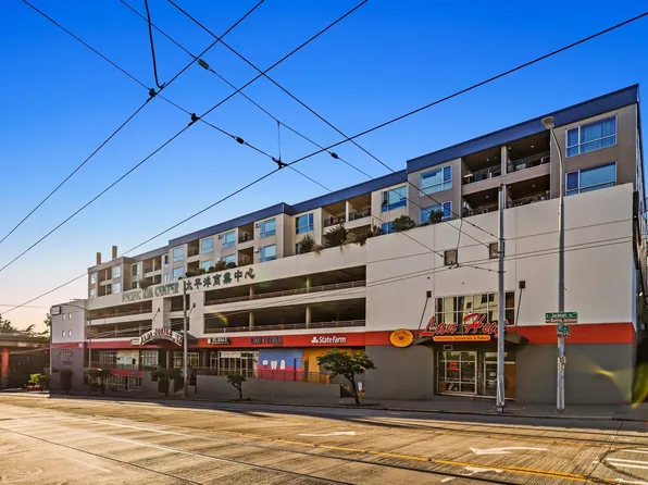 321 10th Ave S APT 607, Seattle, WA 98104