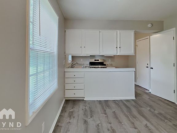 5th image of 6370 Birchview Dr S #6370