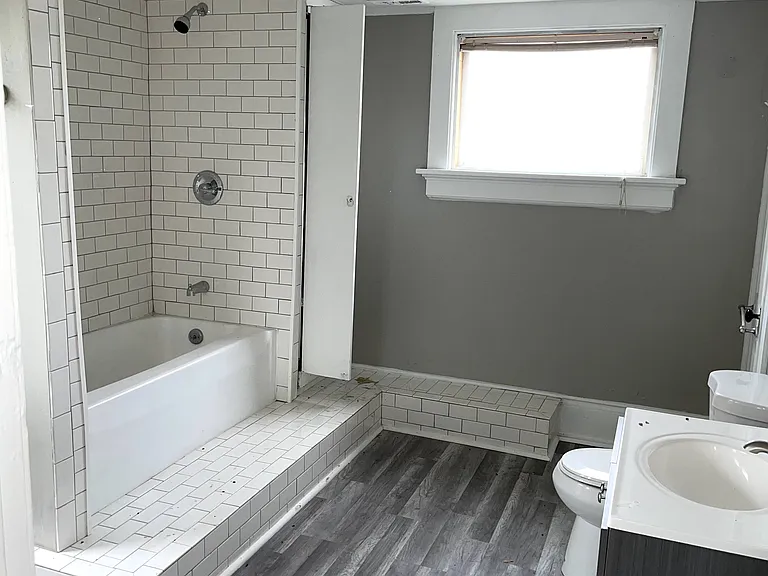 2317 E Park Pl — Photo 1
